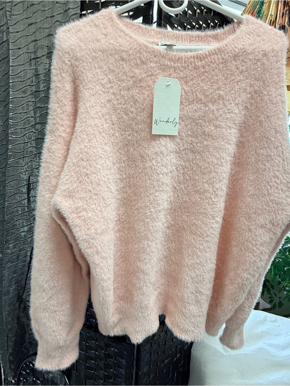 NWT Wonderly Eyelash Knit Sweater Pink Cheek Size Large Soft Fuzzy